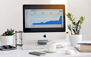 开云体育平台APP-RNG险胜马来西亚羽毛球队，HansSama送出关键助攻宿命之战成都决赛之夜，点燃全场激情