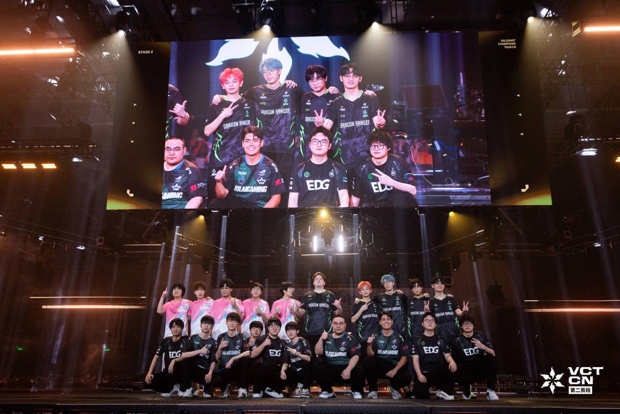 EDG险胜BLG，Inspired关键团战开团秒人宿命之战八强赛，让粉丝疯狂欢呼